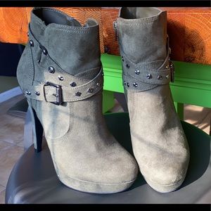 GBG Guess Booties